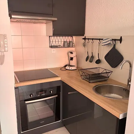 Classe 3 Etoiles Cosy Sur Proche De Toutes Commodites, Parking Prive Sète