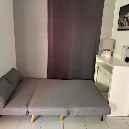 Classe 3 Etoiles Cosy Sur Proche De Toutes Commodites, Parking Prive